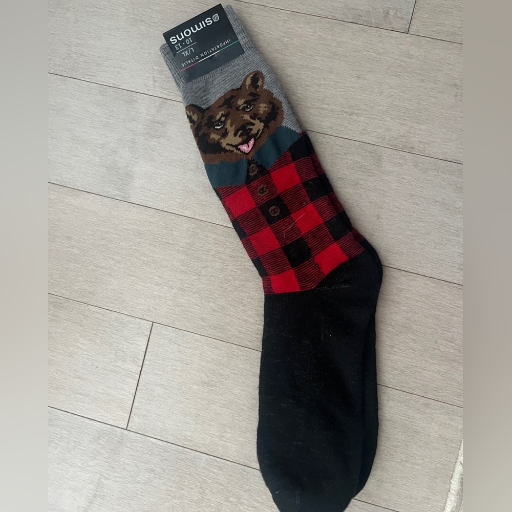 NWT Simons Bear Accent Crew Socks